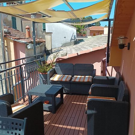Delizioso Attico Con Ampio Terrazzo E Garage A Due Passi Dal Mare E Dalle Cinqueterre Lt-0485 莱万托 外观 照片