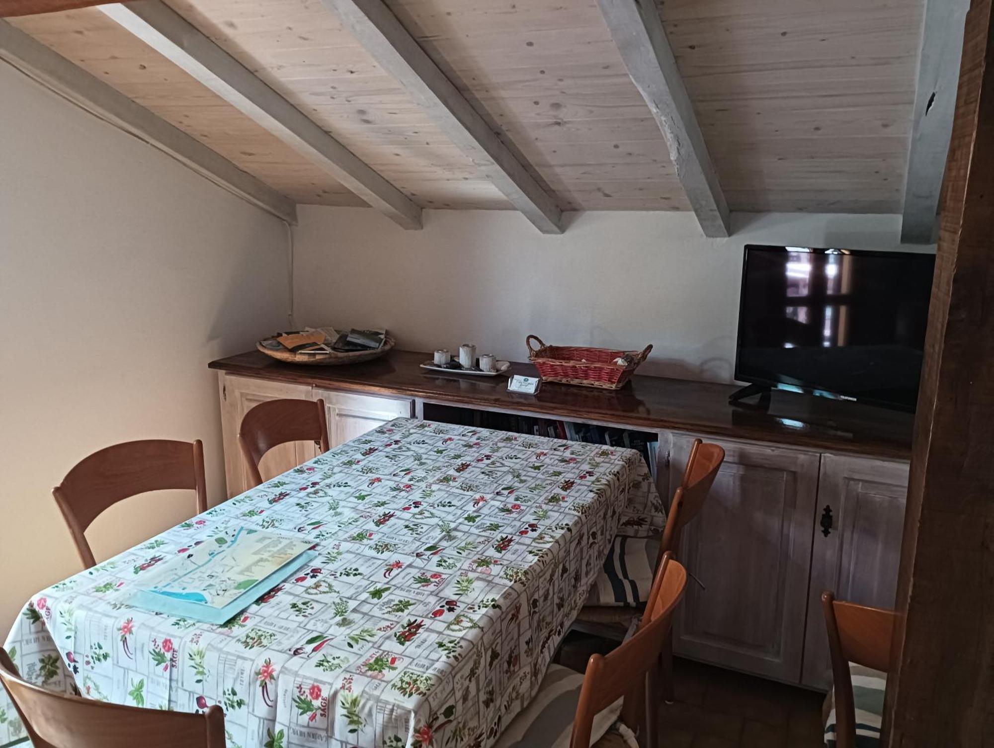Delizioso Attico Con Ampio Terrazzo E Garage A Due Passi Dal Mare E Dalle Cinqueterre Lt-0485 莱万托 外观 照片